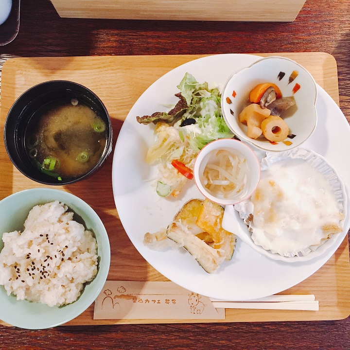 里山カフェ花子の玄米菜食膳